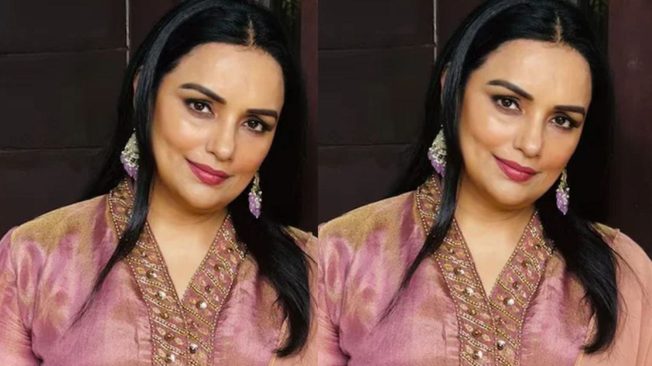 Malayalam Film Industry Backs Shwetha Menon Amid FIR Over Condom Ad